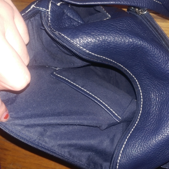 GIANA BERNINI | Navy Blue Peebled Leather Crossbody Bag Purse - Picture 5 of 8